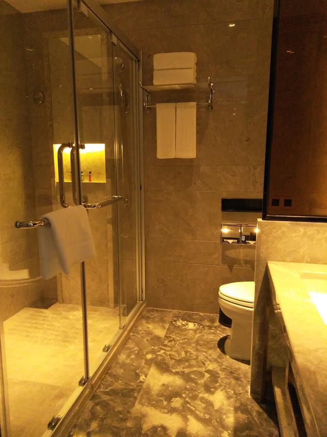 Brandi Hotel Фошань Экстерьер фото