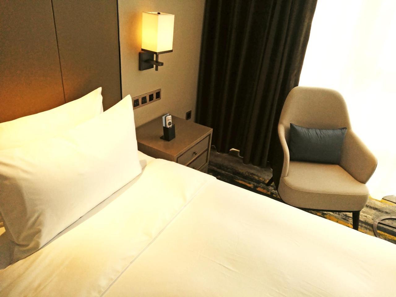 Brandi Hotel Фошань Экстерьер фото